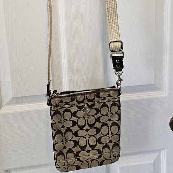 Vintage Coach Signature C Crossbody Messenger Bag - Picture 1 of 10